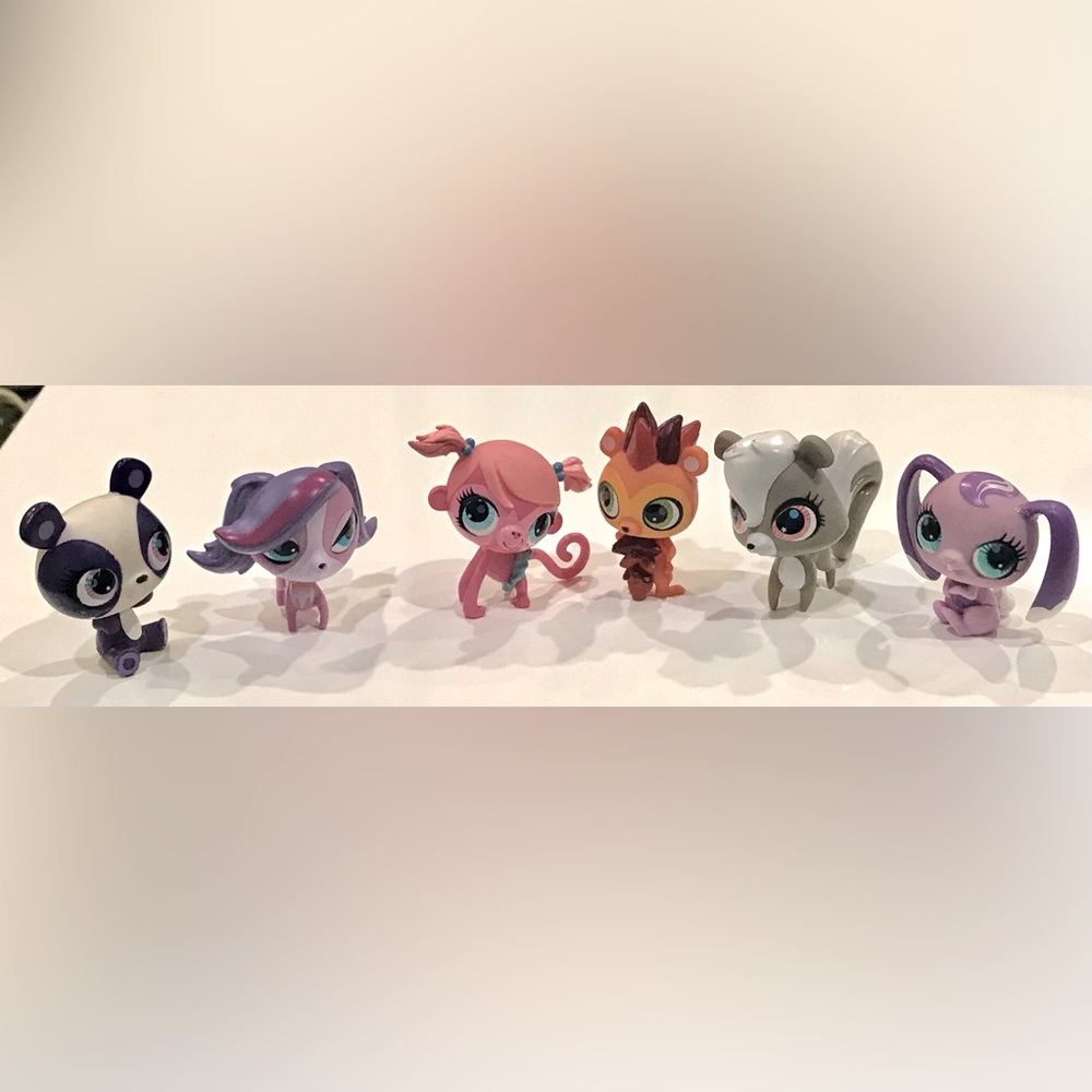 Bundle of 6 Littlest Pet Shop Friends Collection